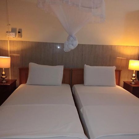 Milano Tourist Rest Hotell Anuradhapura Exteriör bild