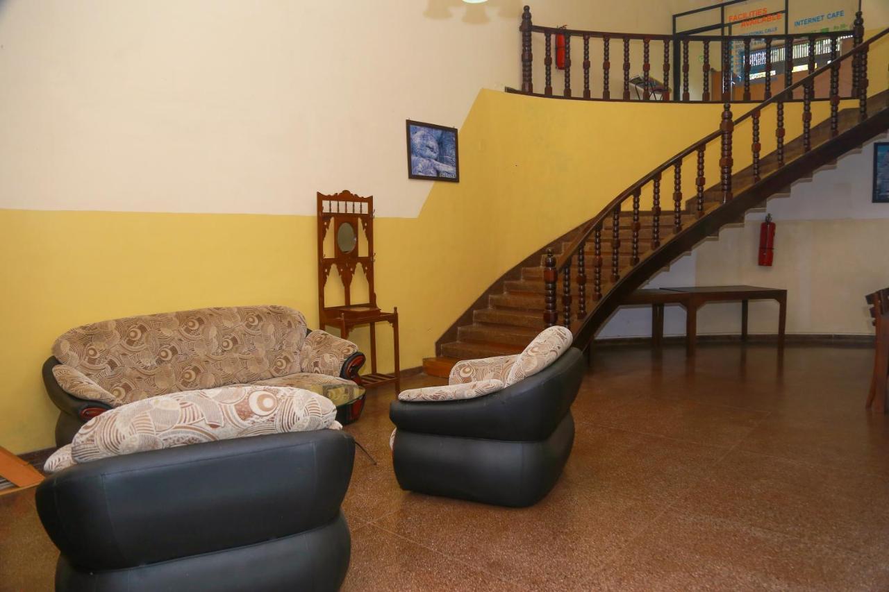Milano Tourist Rest Hotell Anuradhapura Exteriör bild