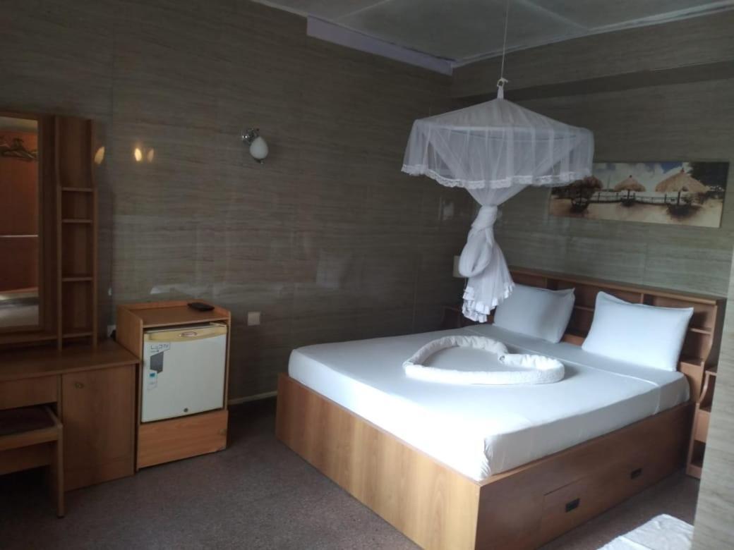 Milano Tourist Rest Hotell Anuradhapura Exteriör bild