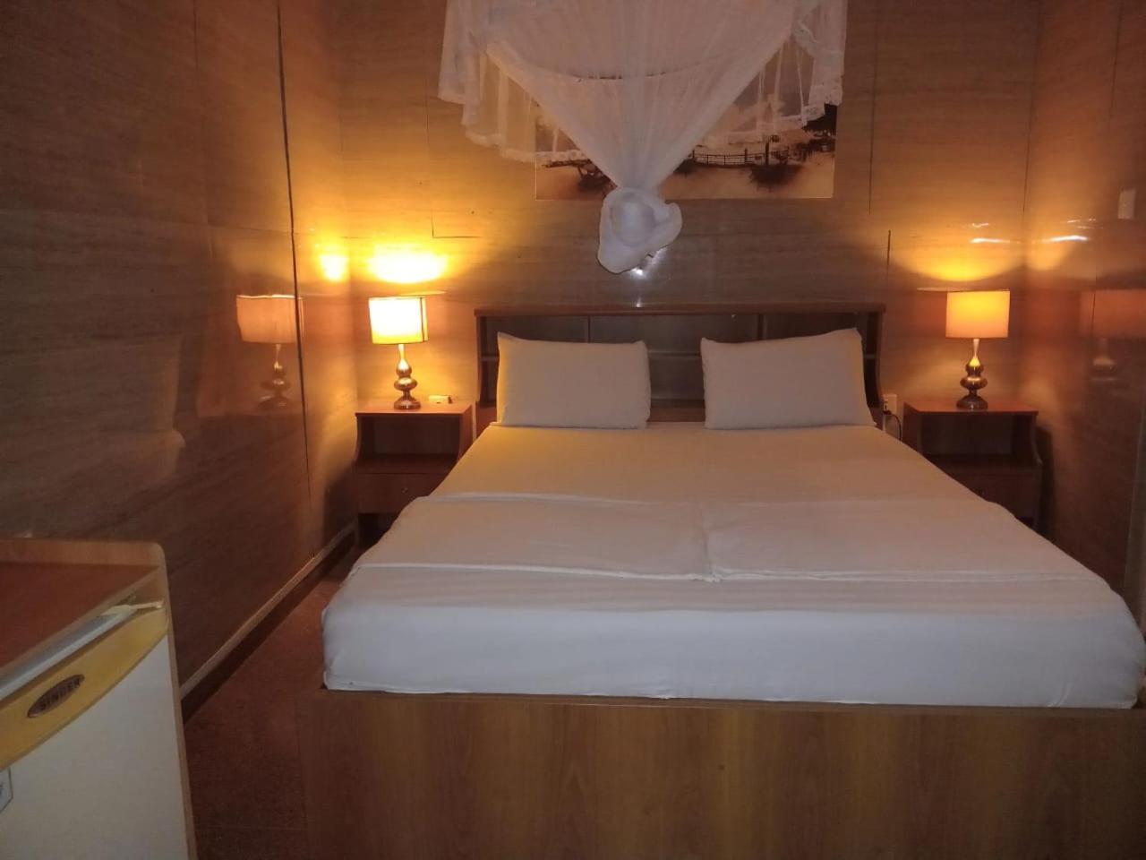 Milano Tourist Rest Hotell Anuradhapura Exteriör bild