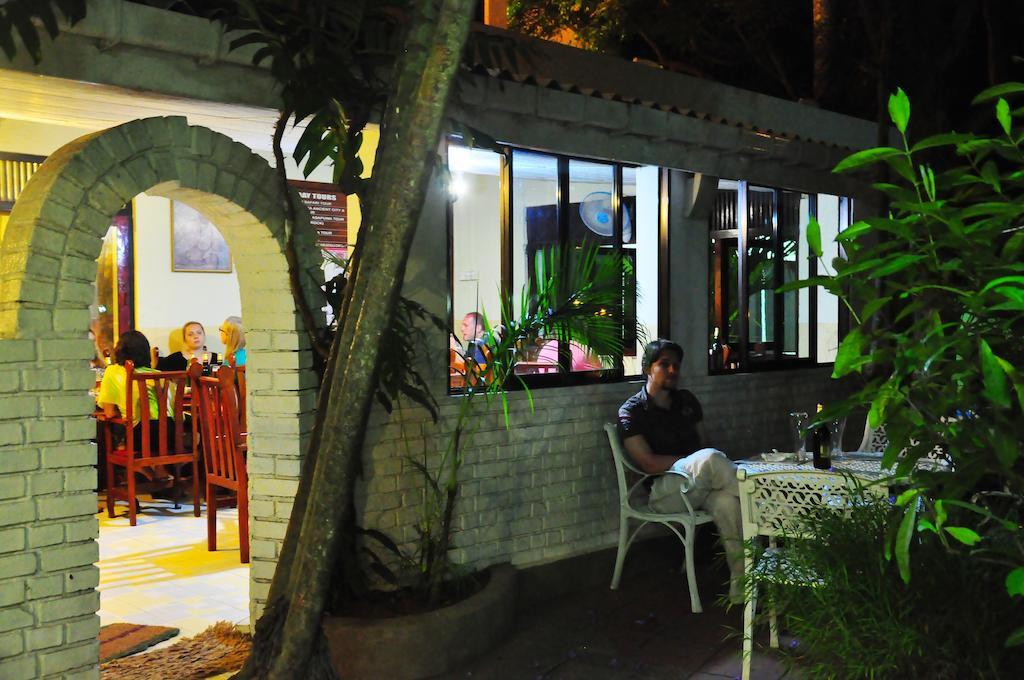 Milano Tourist Rest Hotell Anuradhapura Exteriör bild
