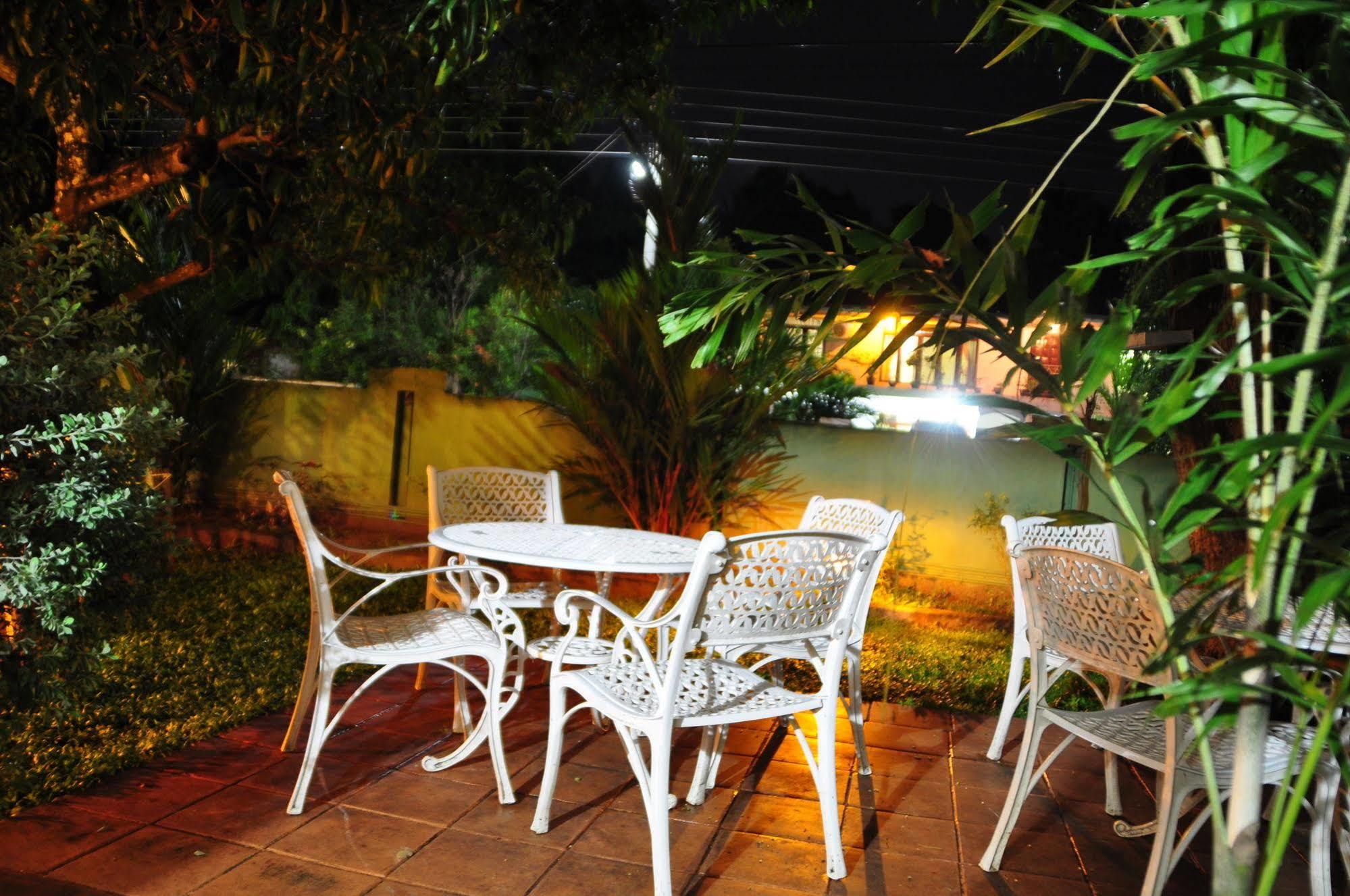 Milano Tourist Rest Hotell Anuradhapura Exteriör bild