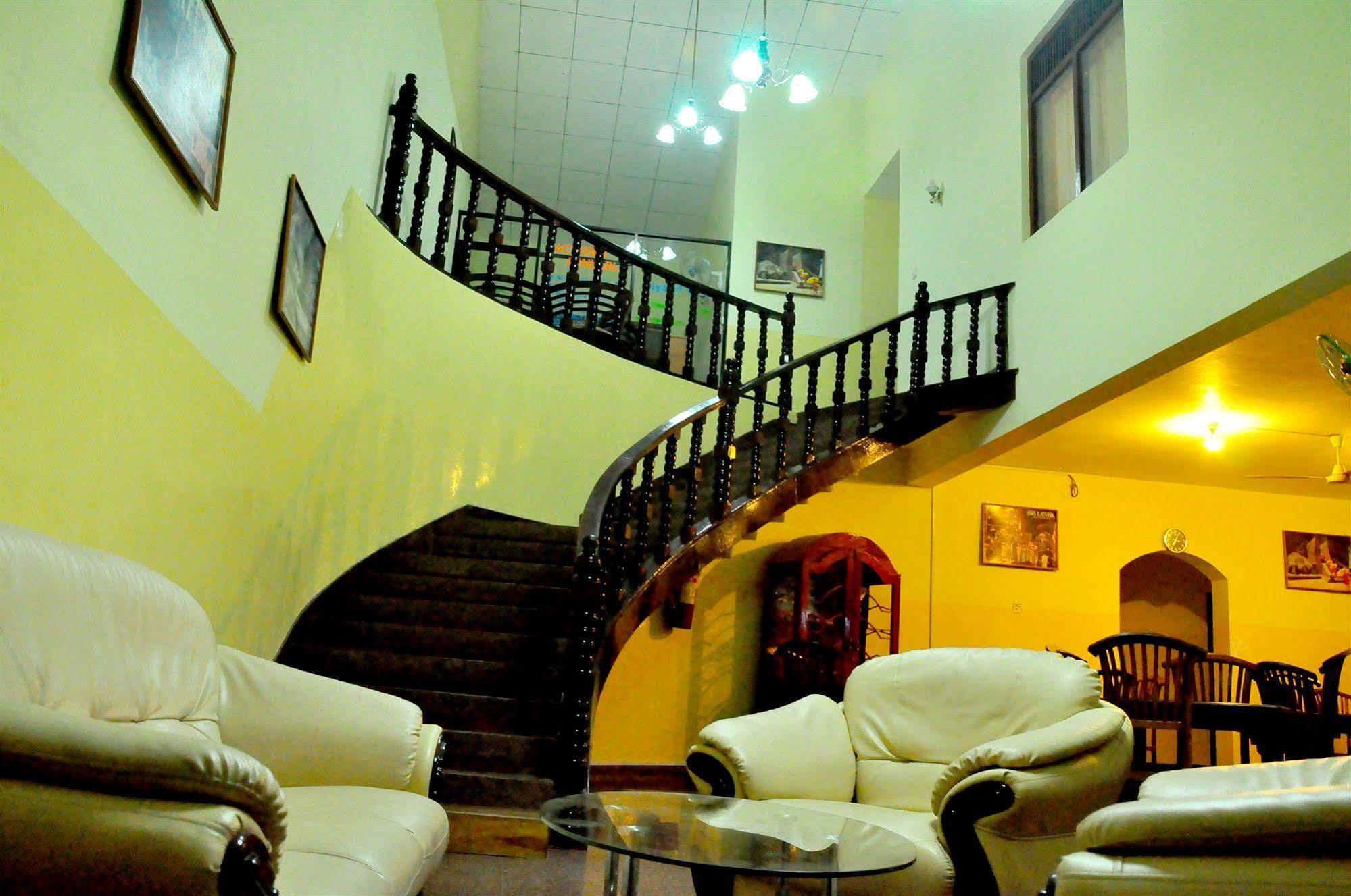 Milano Tourist Rest Hotell Anuradhapura Exteriör bild