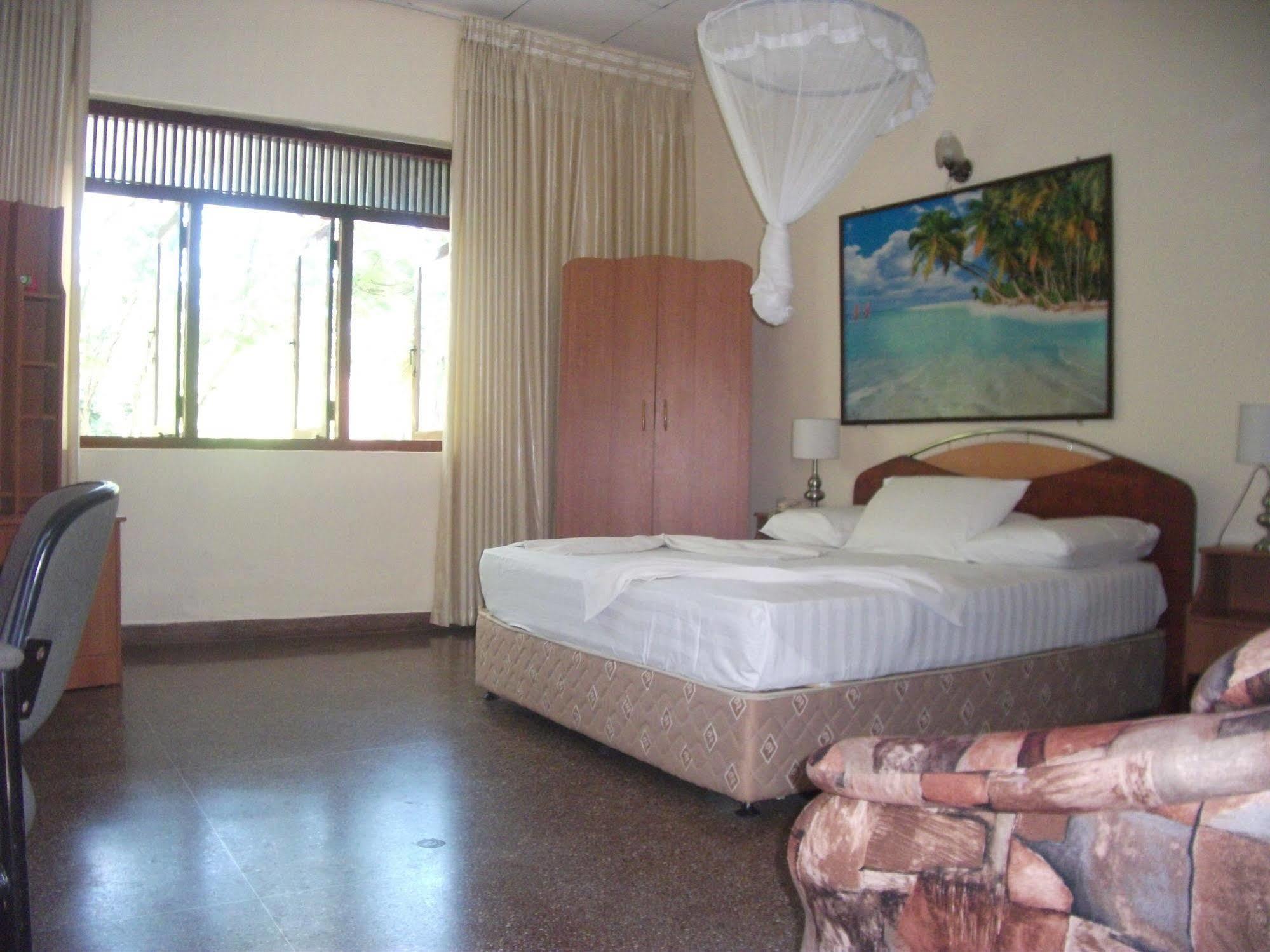 Milano Tourist Rest Hotell Anuradhapura Exteriör bild